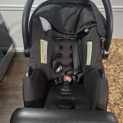 Car Seat with 2 Bases