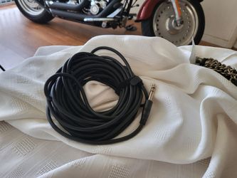 Guitar cable
