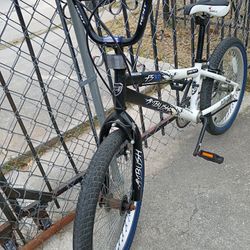 20" KENT ABYSS BMX STYLE BIKE 