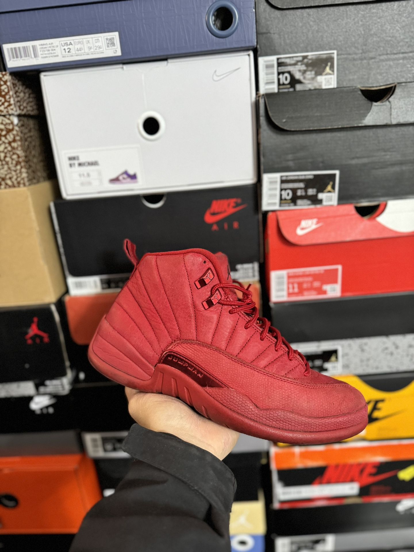Jordan Gym Red 12s size USED