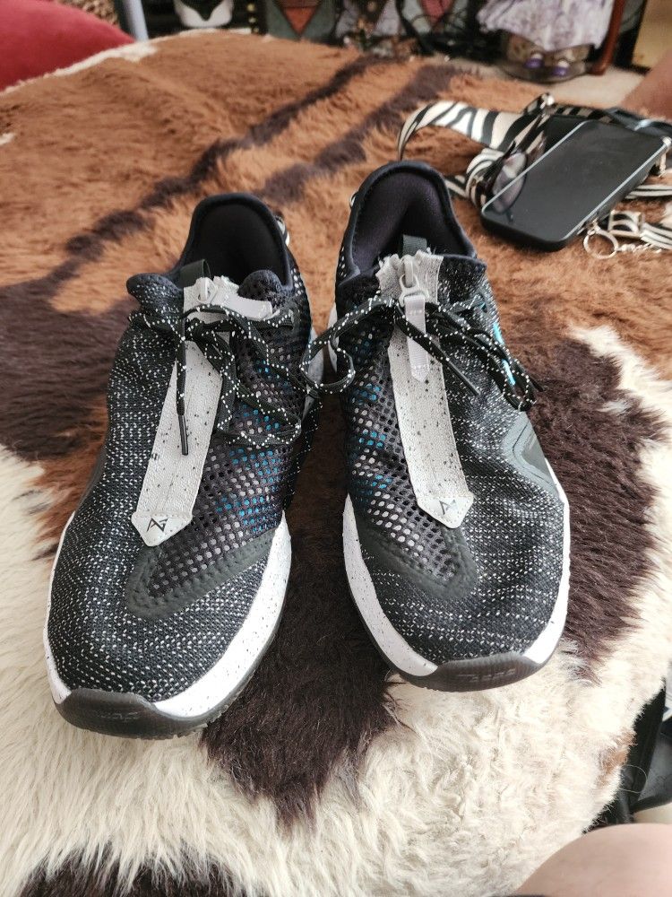 Nike mens size 10.5 mens