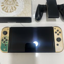 Nintendo Switch OLED Console Limited Edition Legend of Zelda Tears of the Kingdom Edition