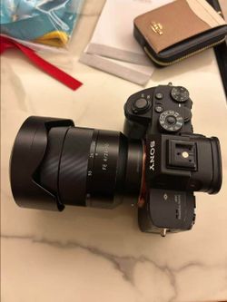 Sony   Camera    A7iii