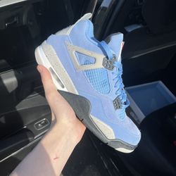 Air Jordan 4 Unc Size 10.5 VNDS 