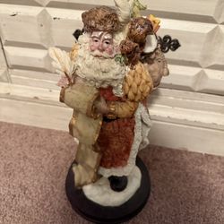 Santa Claus figurine