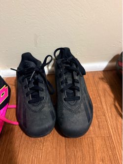 Soccer cleats size 12