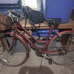 Vintage 70s-80s Schwinn World Tourist Cruiser Bike