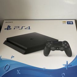 PlayStation 4 - Brand New PS4