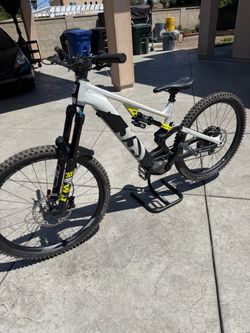 Husqvarna Hard Cross C4 Mullet E-Bike