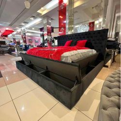 King Bed Frame On Sale $899 Queen  $799🎉🎉