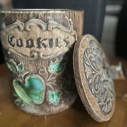 BEST OFFER - Vintage Treasure Craft Cookie Jar