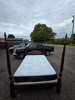 4 Poster Queen Bed Frame