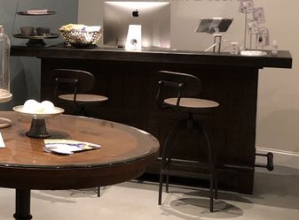 Mahogany Wood Bar