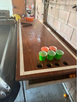 Beer pong table