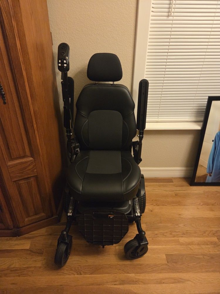 Electric Wheelchair