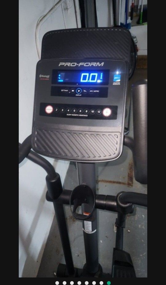 Bicicleta De Ejercicio Smart Elliptical $100. Se Habla Español