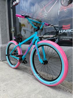 NEW SE Maniac Flyer Bubblegum Pink 27.5 Wheelie BMX Bike Bicycle Hydro Hydraulic Disc Brakes - Throne Mafia Collective Street SE