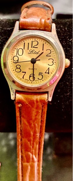 Ltd. Quartz Watch Brown Leather Strap