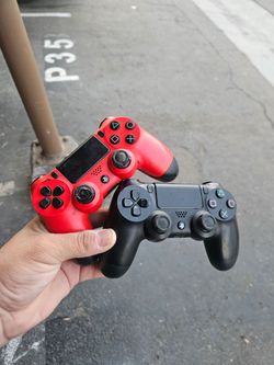 2 Broken ps4 dualshok controllers