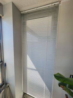 Door Blind Metal 34 W × 96L
