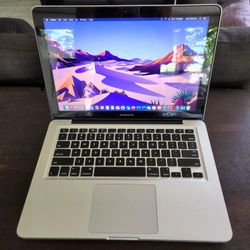 Apple MacBook Laptop - Like New