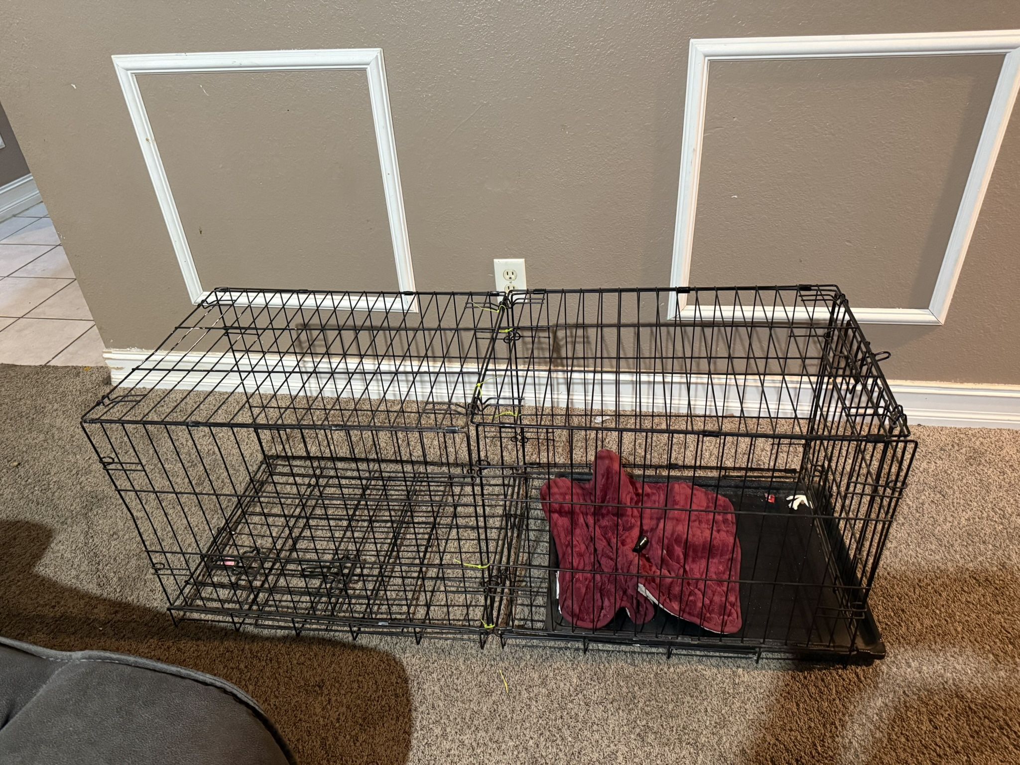 2 Small Cages