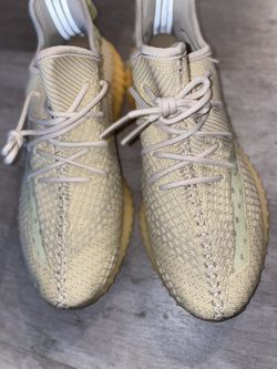 “Flax” adidas Yeezy Boost 350 V2 