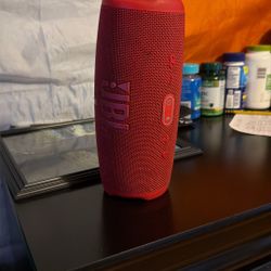 JBL Charge 5 - Red