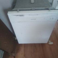 Dishwasher 