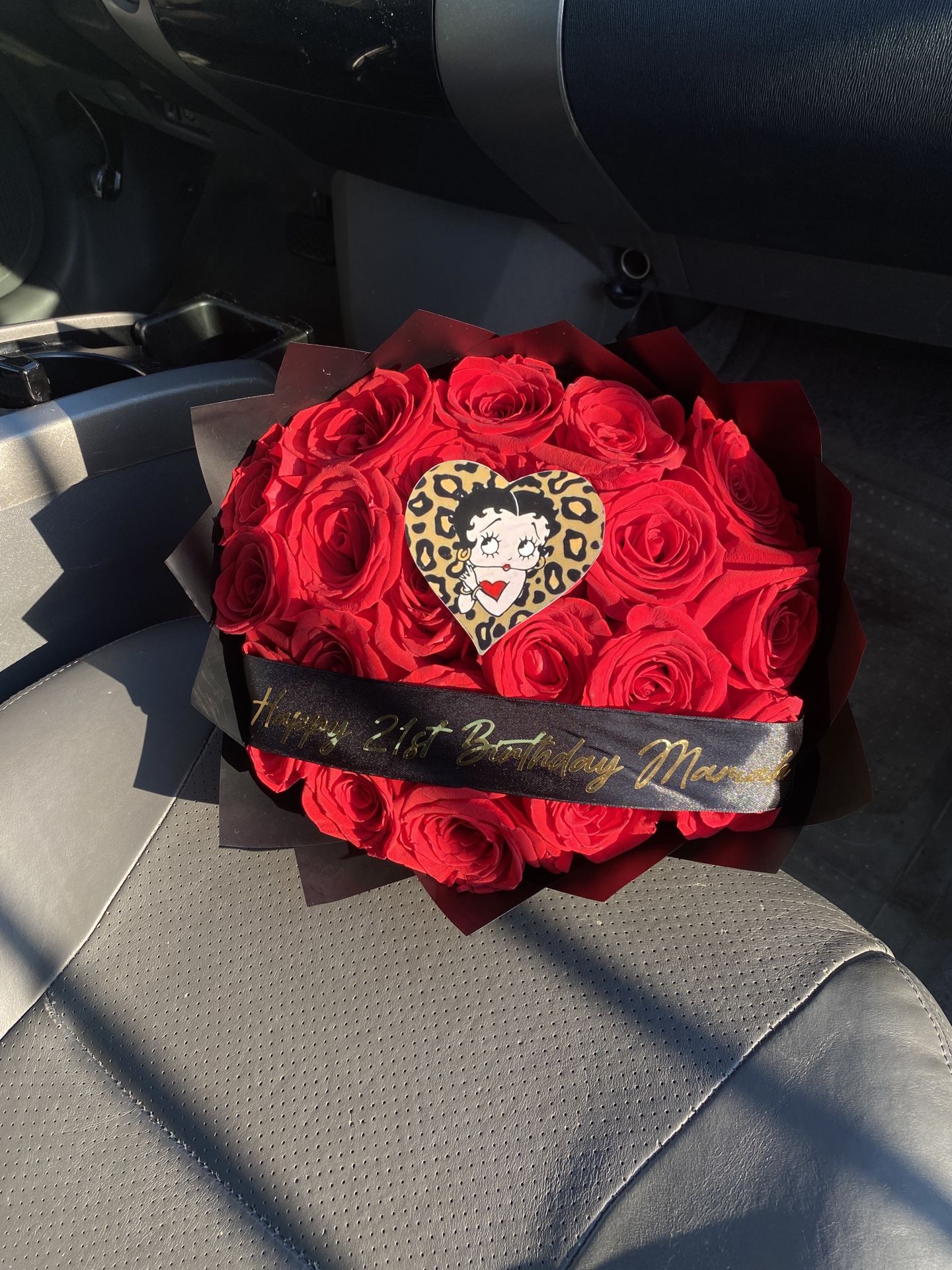 25 roses bouquet