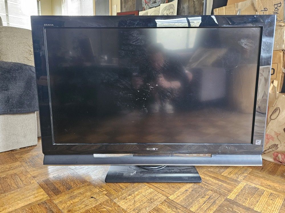 44" Flat-screen "Sony" TV