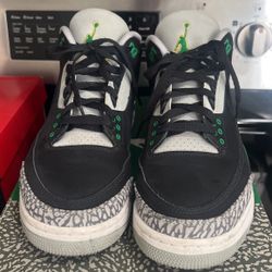 Air Jordan 3s