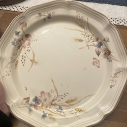 Mikasa plates