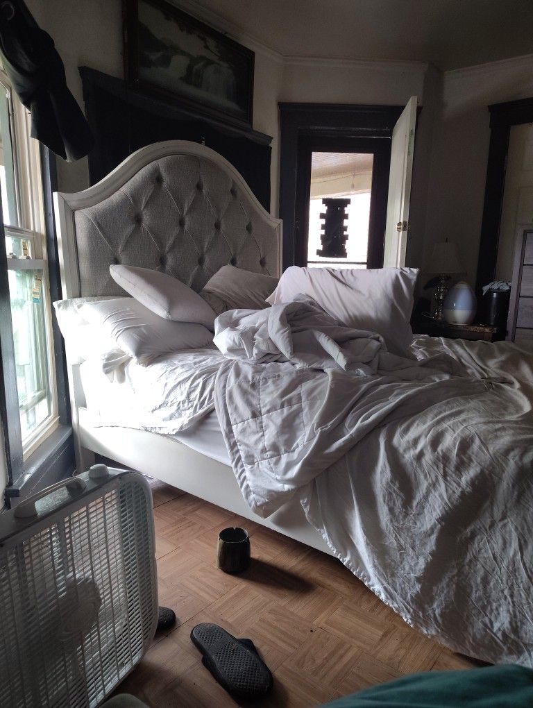 Queen Bed And Frame