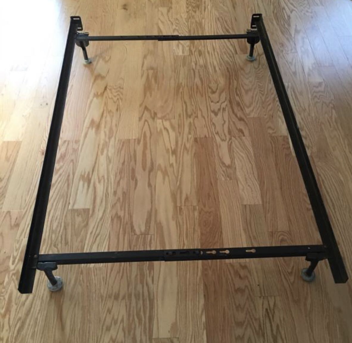 Bed frame / rail metal - $45