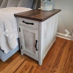 Charging End Table with USB Ports, Wooden Door, Washed Grey Built-in Charging station with USB & outlet, drawer storage, detachable cup holder, farmho