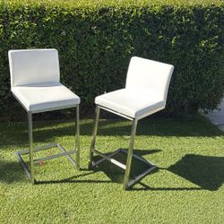 White High stools/ Chairs 