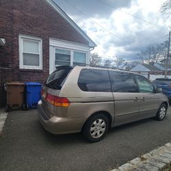 2004 Honda Odyssey