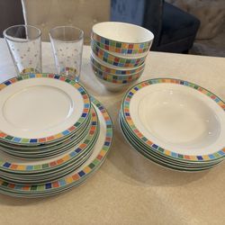 28 Piece Villeroy & Boch Dinner Set