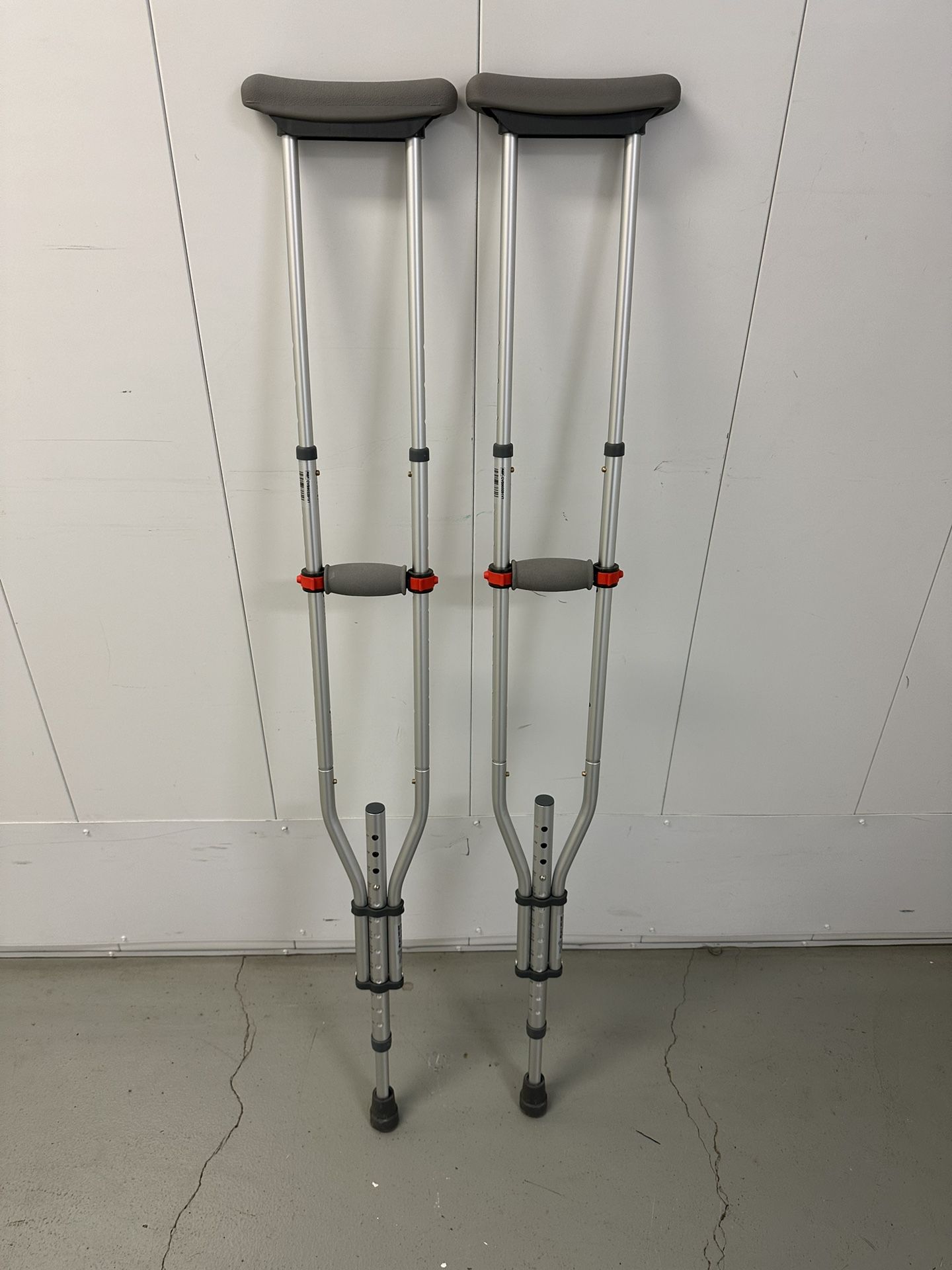 Pair of CVS Adjustable Crutches - 4'7" to 6'7"