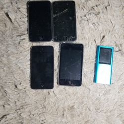 SELLING THESES APPLE IPODS FOR PARTS 