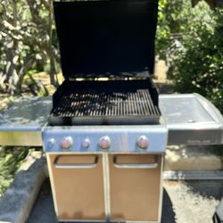 GENESIS LP GRILL