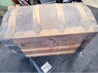 Vintage Treasure Chest