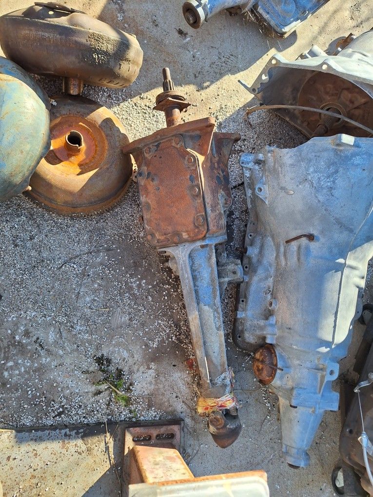 3 Speed Transmission  Good Used,60s Early 70s Ford Torino F100 Cars And Trucks