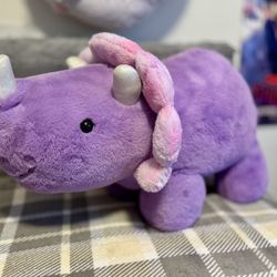 BRAND NEW WITHOUT TAGS 24 INCH TRICERATOPS DINOSAUR PLUSH WITHOUT TAGS