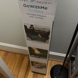 Portable Play Pin With Canopy