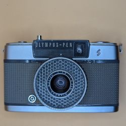 Olympus Half Frame Film Camera 