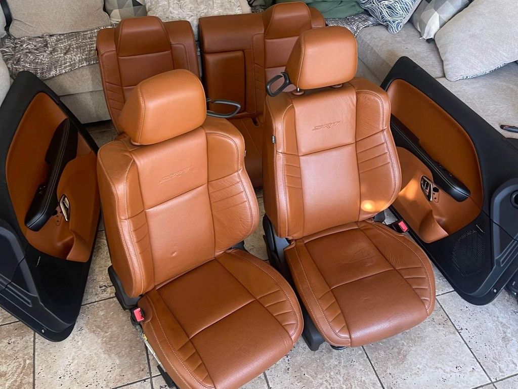 2015-2022 Dodge Challenger SRT Hellcat Sepia/Peanut Butter Seats & Door Panels