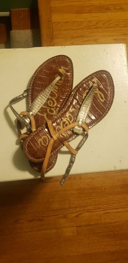 Leather Thong Sandals 