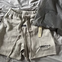 Authentic Brand New Dark Oatmeal Essential Shorts Size Medium 